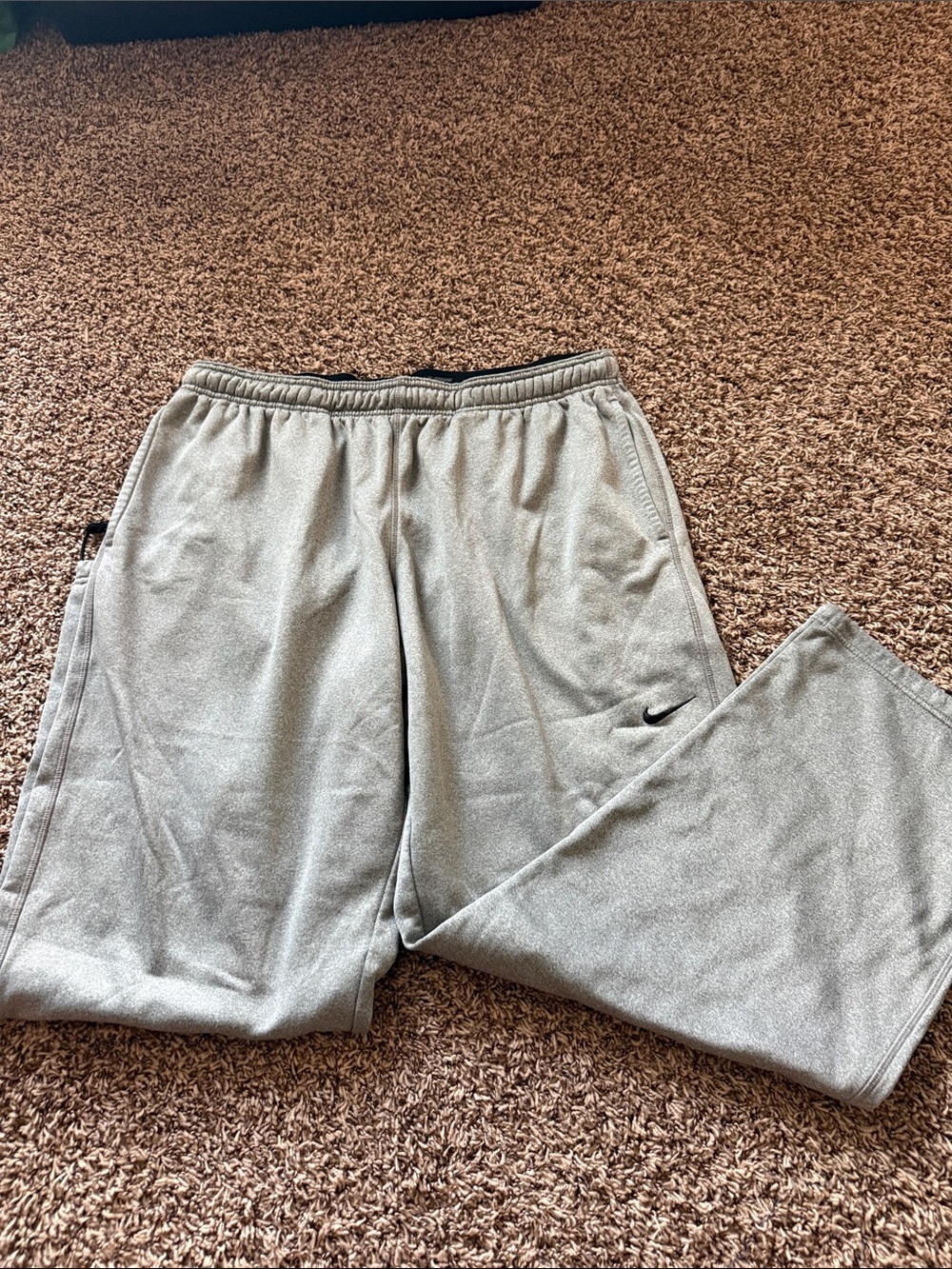 Nike Men’s Light Gray Performance Joggers